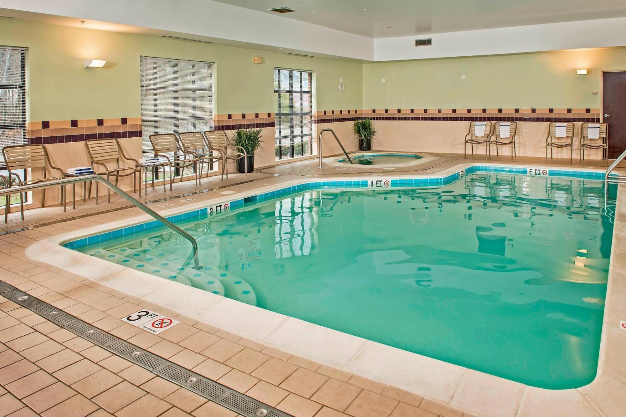 Springhill Suites Prince Frederick מראה חיצוני תמונה