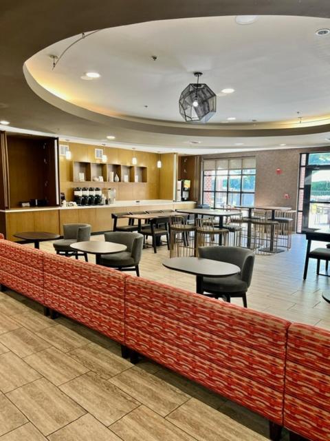 Springhill Suites Prince Frederick מראה חיצוני תמונה